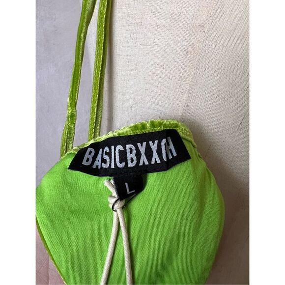 Green Velvet Bikini - Picture 5 of 6